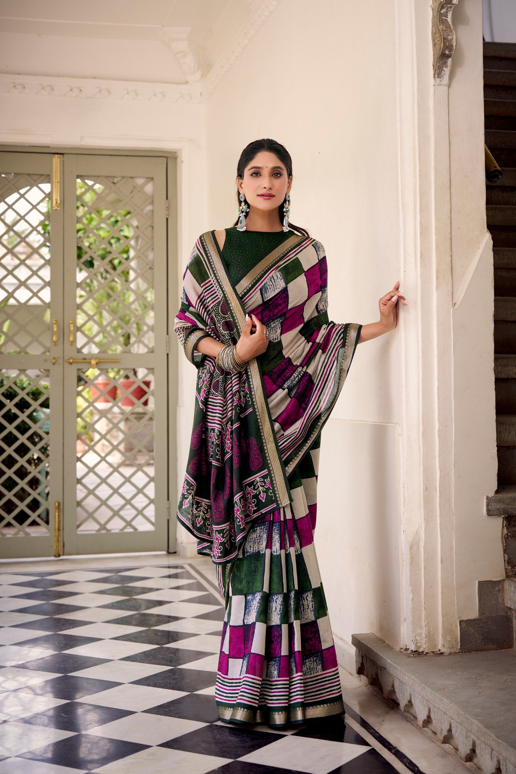 Woven whispers of royalty, wrapped in Chanderi charm